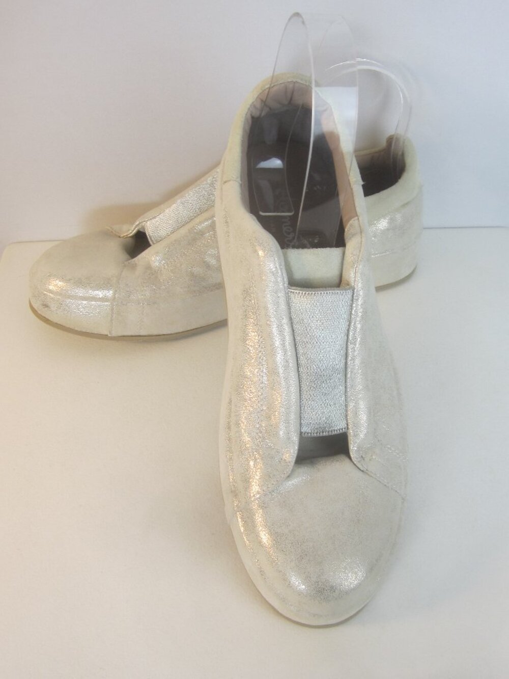 New Homers Artisan Women 10 Gray Metallic Silver Leather Slip On Shoes  Spain